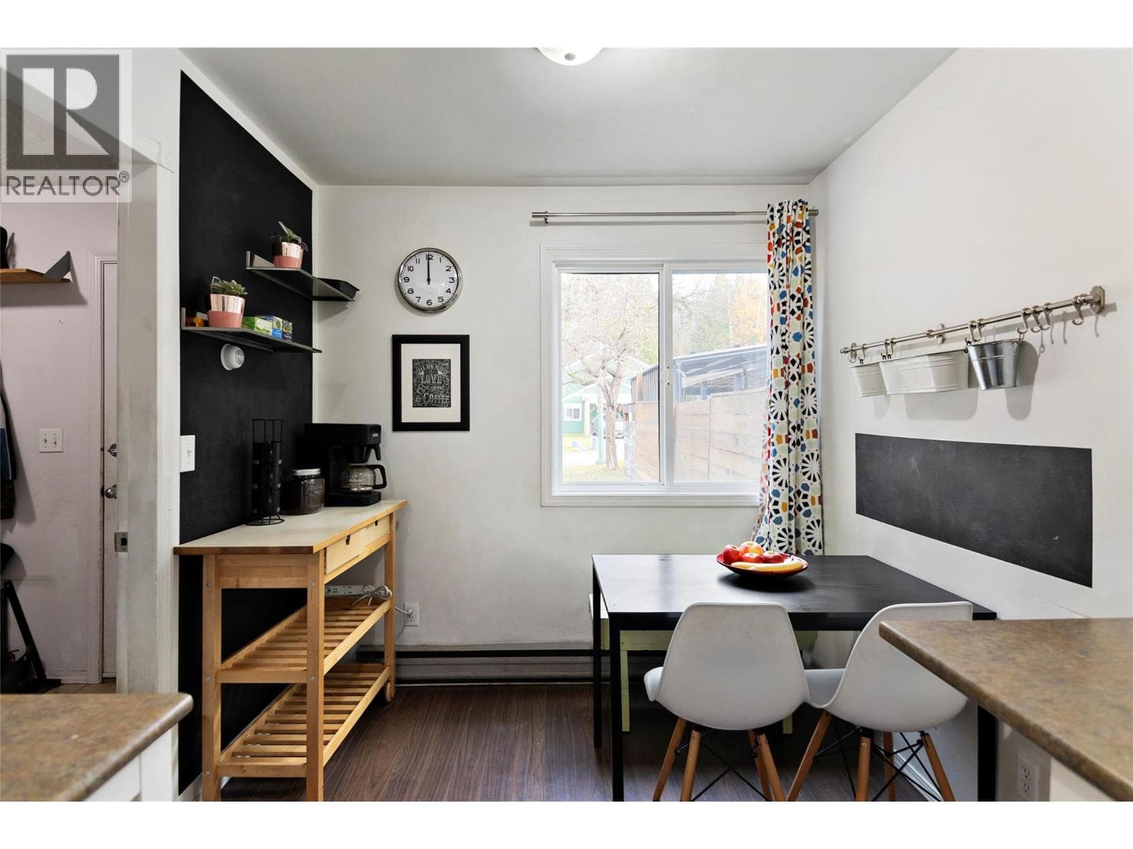 141 Greely Crescent, Interior REALTORS® — photo 5