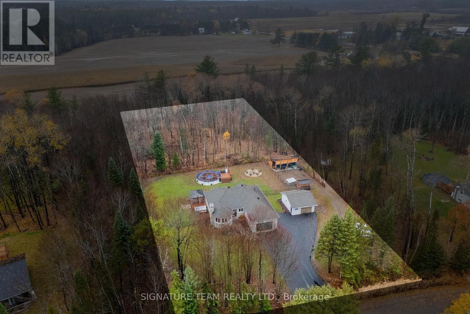 165 SUFIAN STREET, Renfrew County — photo 2