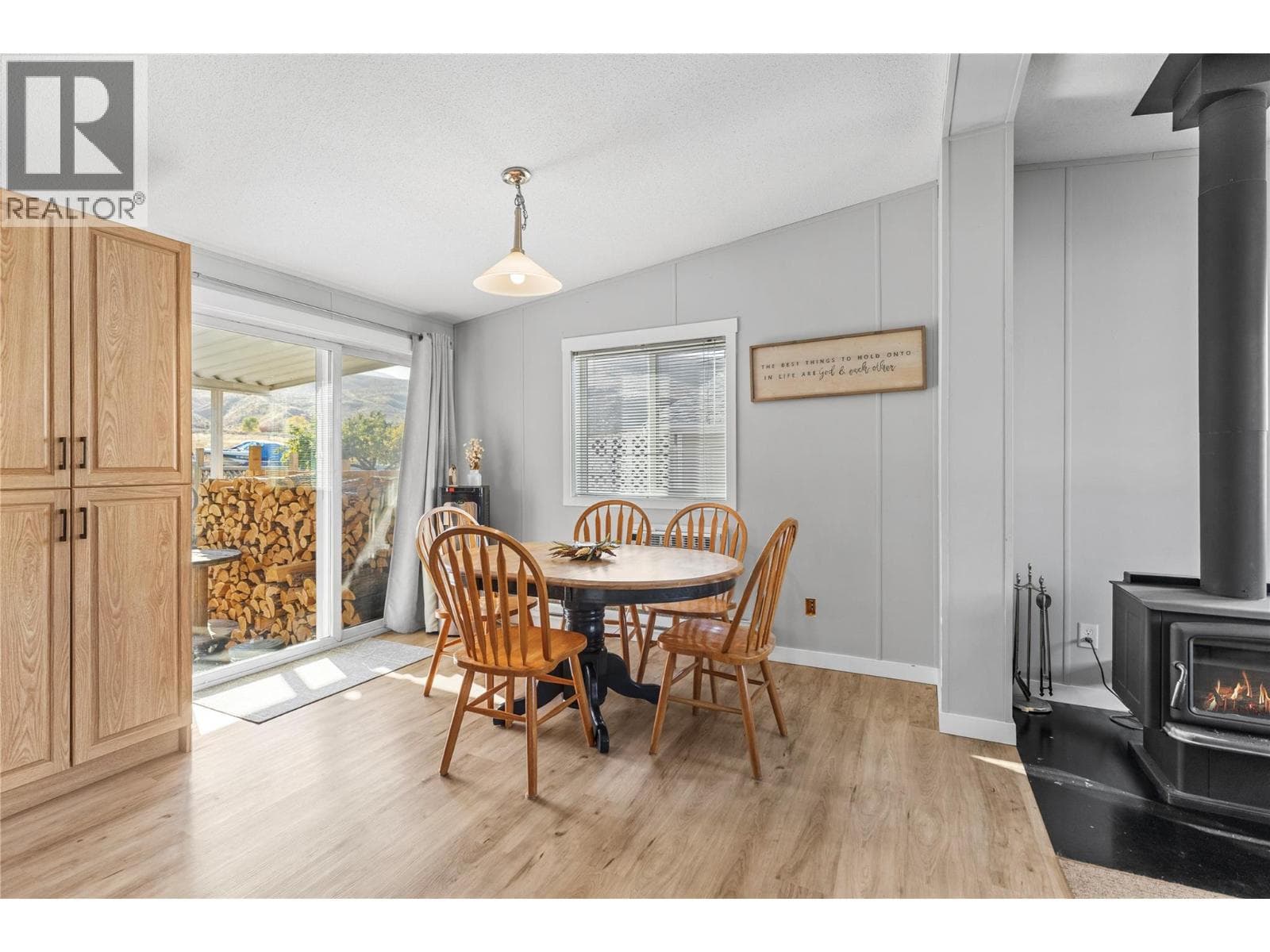 7020 WATSON Drive E, Interior REALTORS® — photo 5