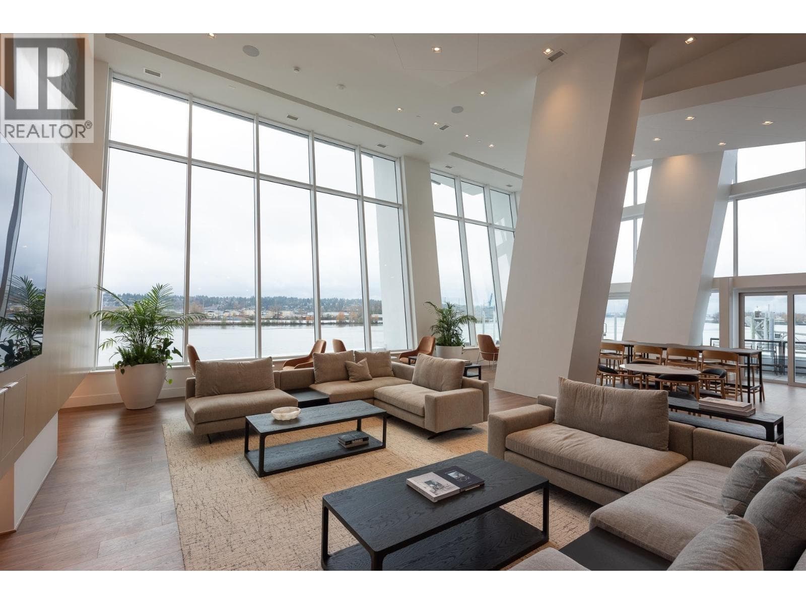 2806 660 QUAYSIDE DRIVE in Downtown