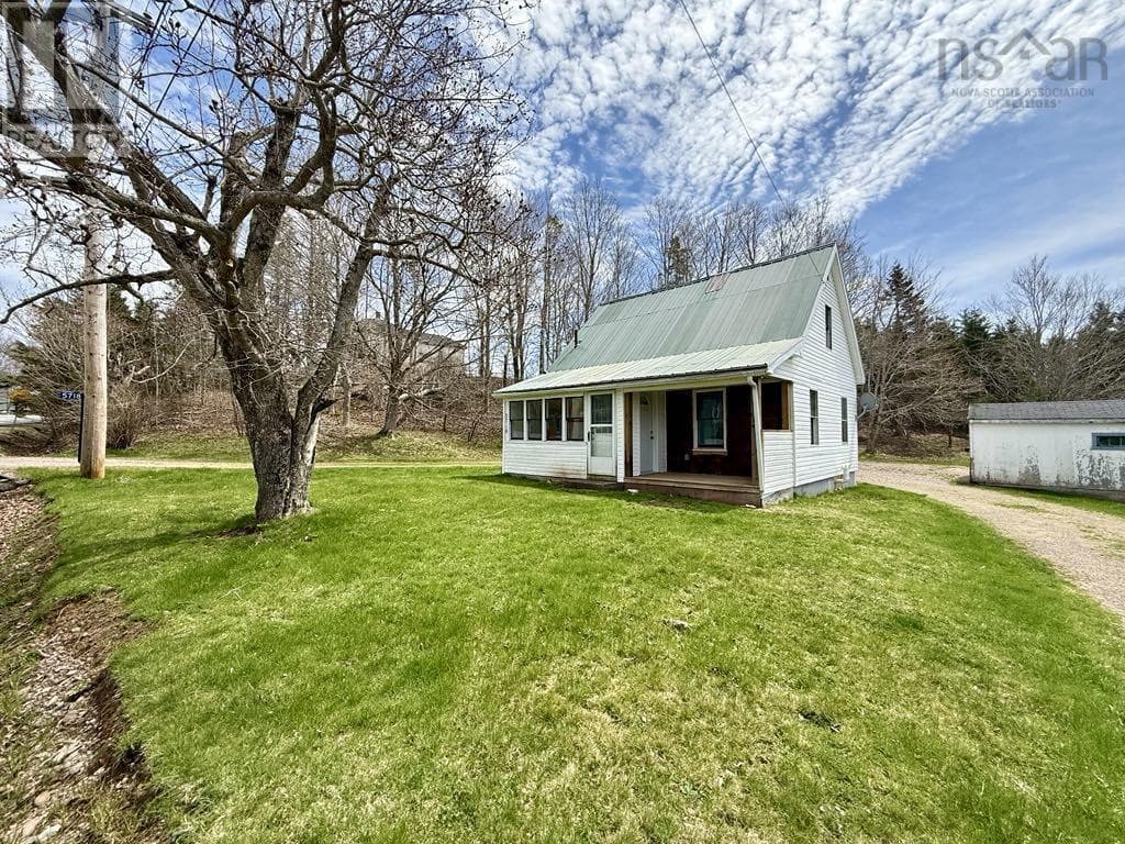 5718 HIGHWAY 2 in 