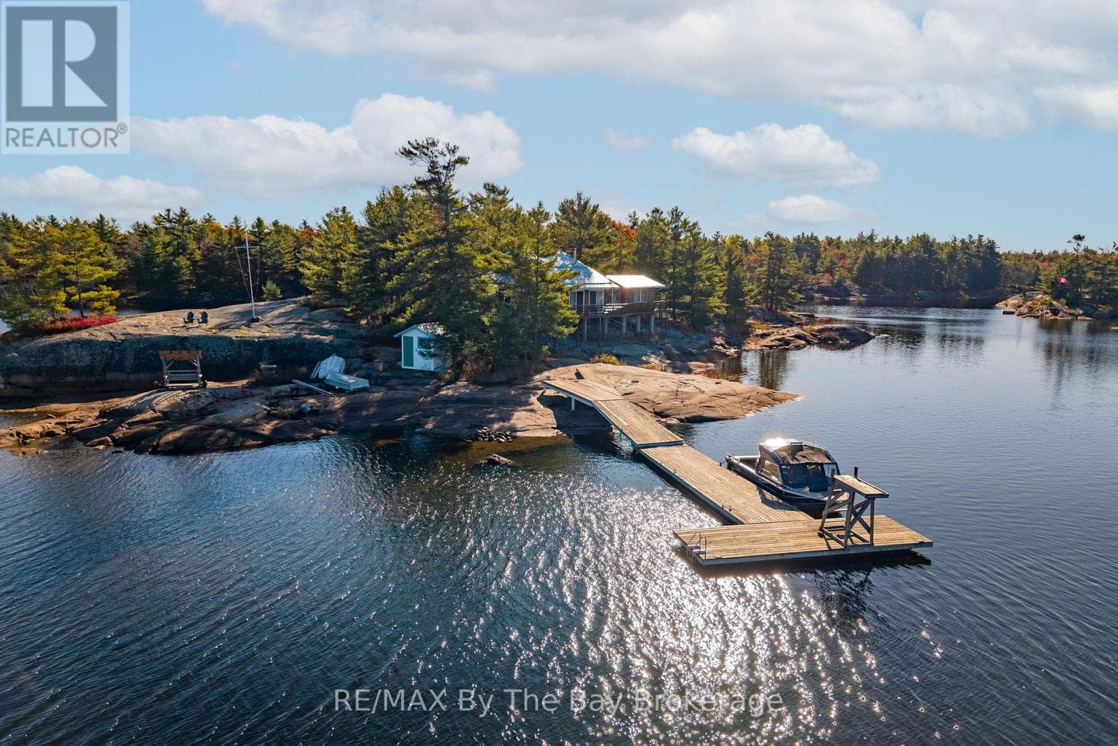 2 ISLAND 2890, OnePoint — photo 4