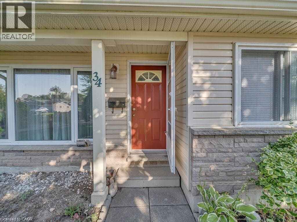 34 BELWOOD CRESCENT, Cornerstone — photo 2