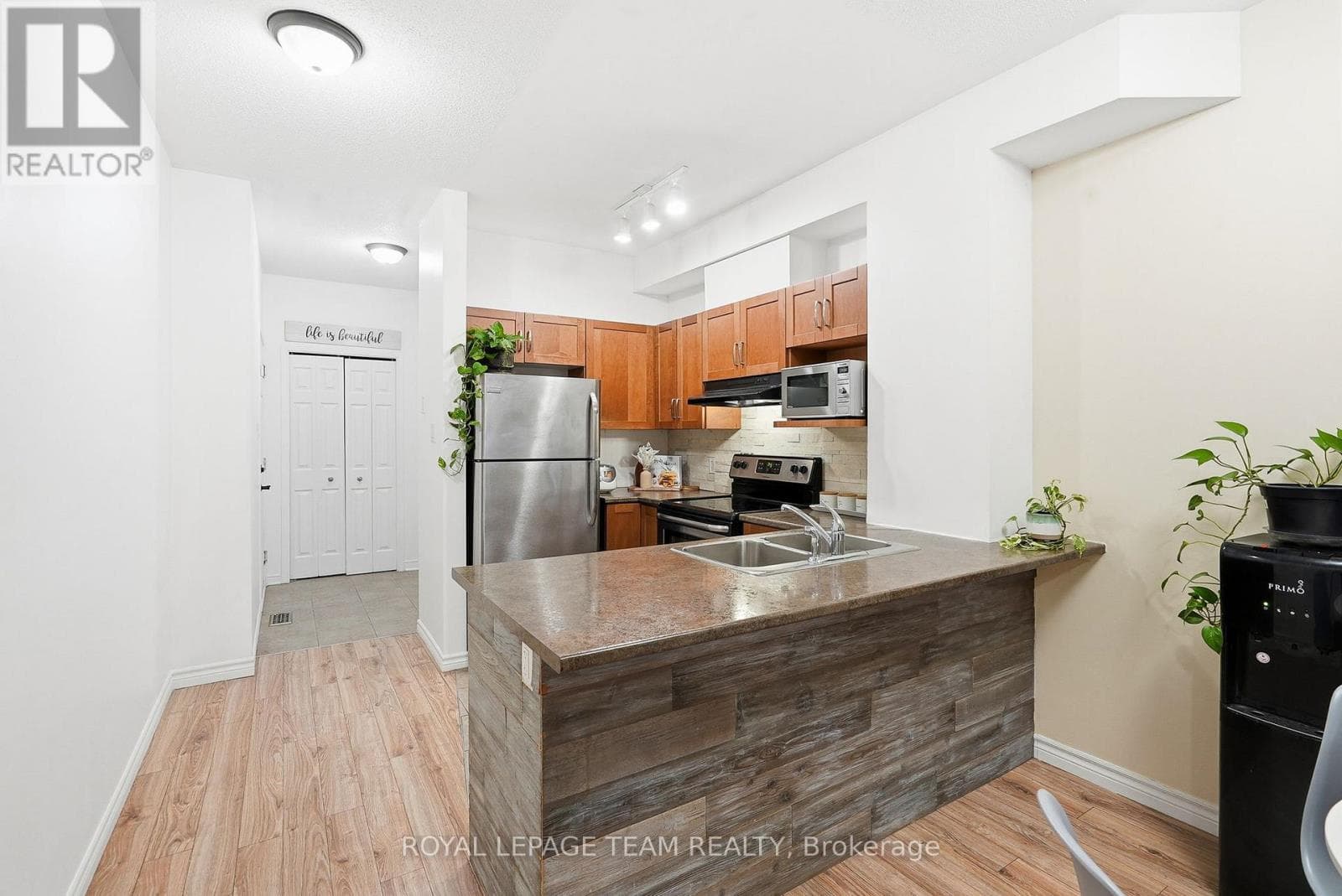 104 FIR LANE, Ottawa — photo 2