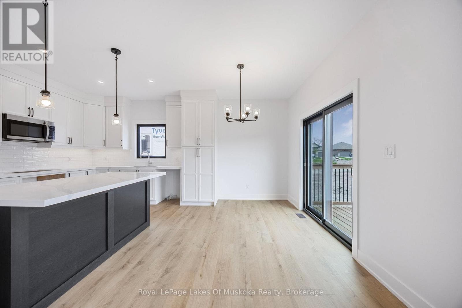 118 BRANDON AVENUE, OnePoint — photo 5
