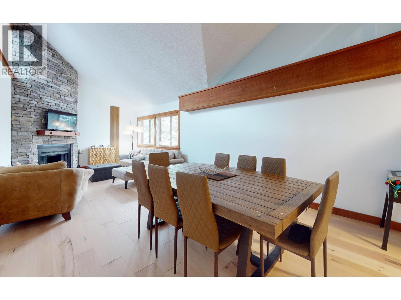 301 2021 KAREN CRESCENT, Greater Vancouver — photo 3