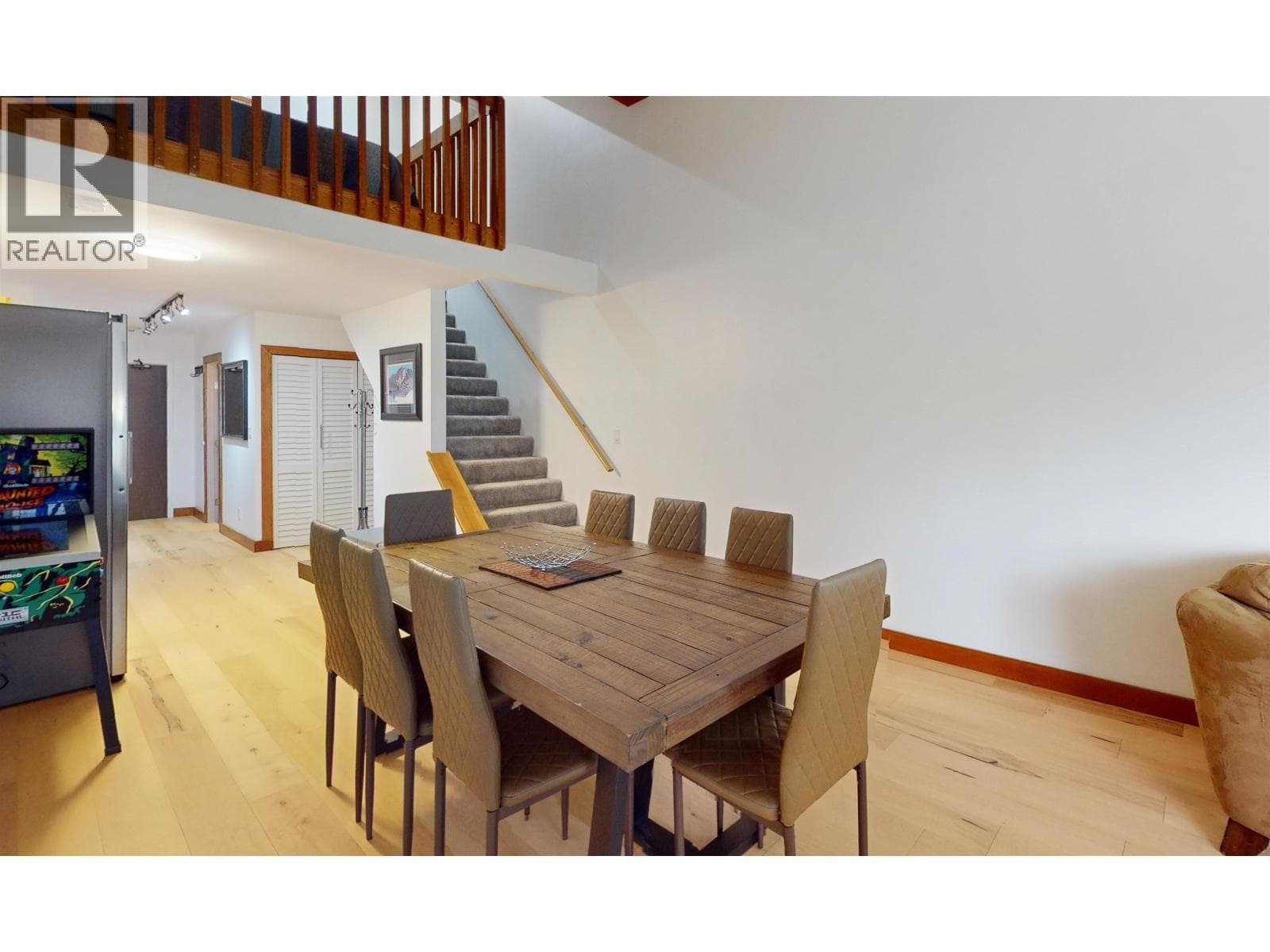 301 2021 KAREN CRESCENT, Greater Vancouver — photo 4