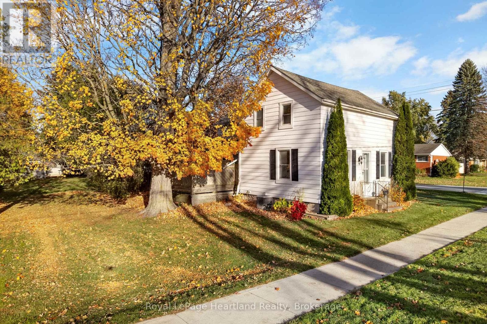 385 MILL STREET, OnePoint — photo 4