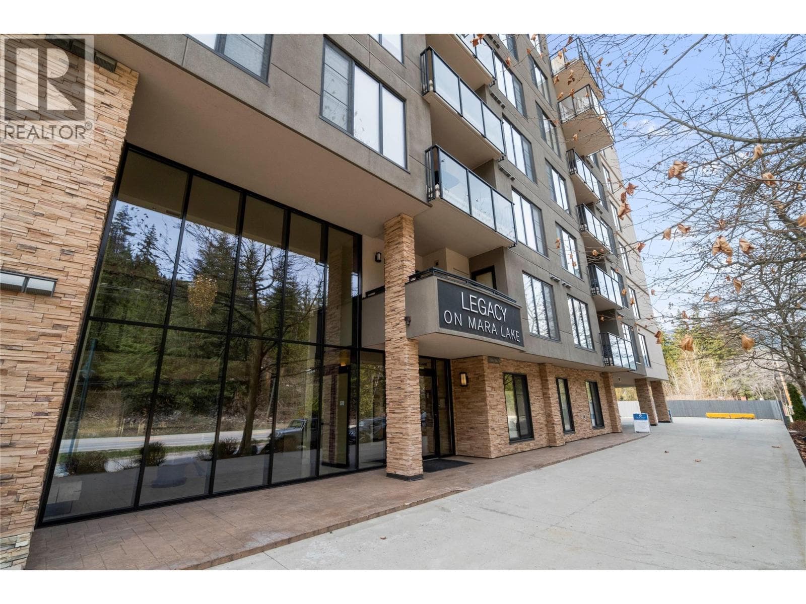 326 MARA LAKE LANE UNIT 401, Interior REALTORS® — photo 3