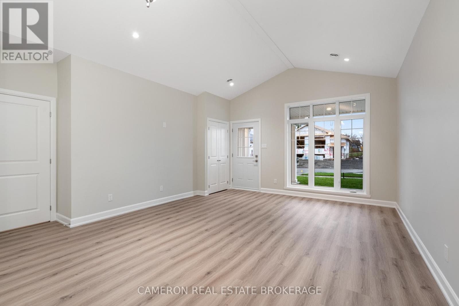 3149 MAURICY STREET, Cornwall — photo 2