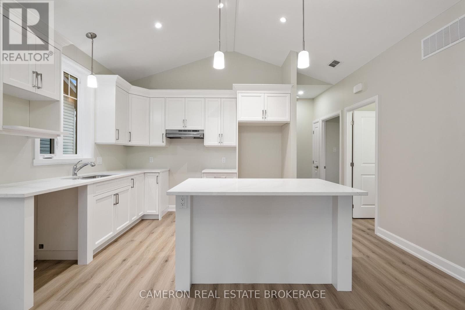 3149 MAURICY STREET, Cornwall — photo 4