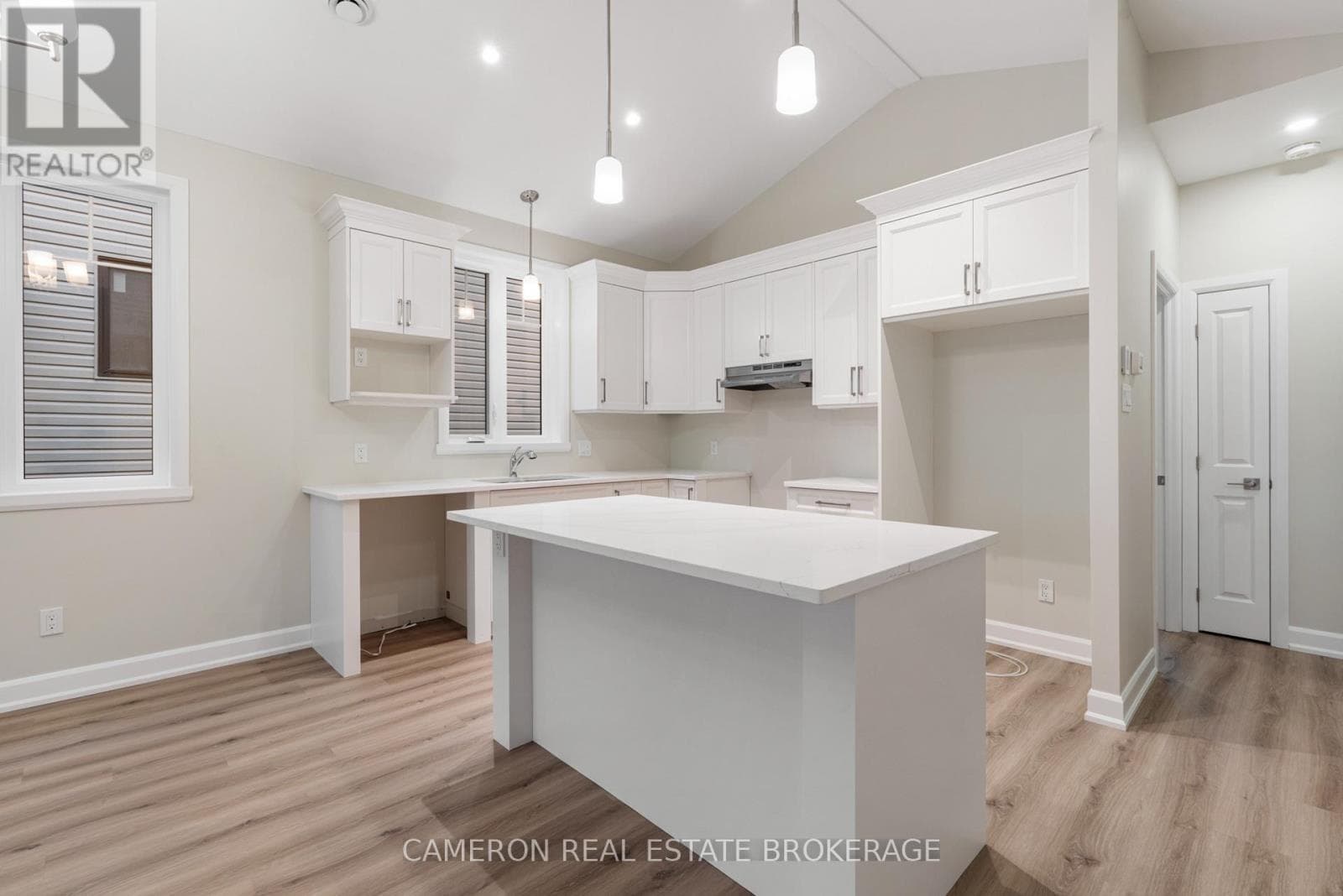 3149 MAURICY STREET, Cornwall — photo 5