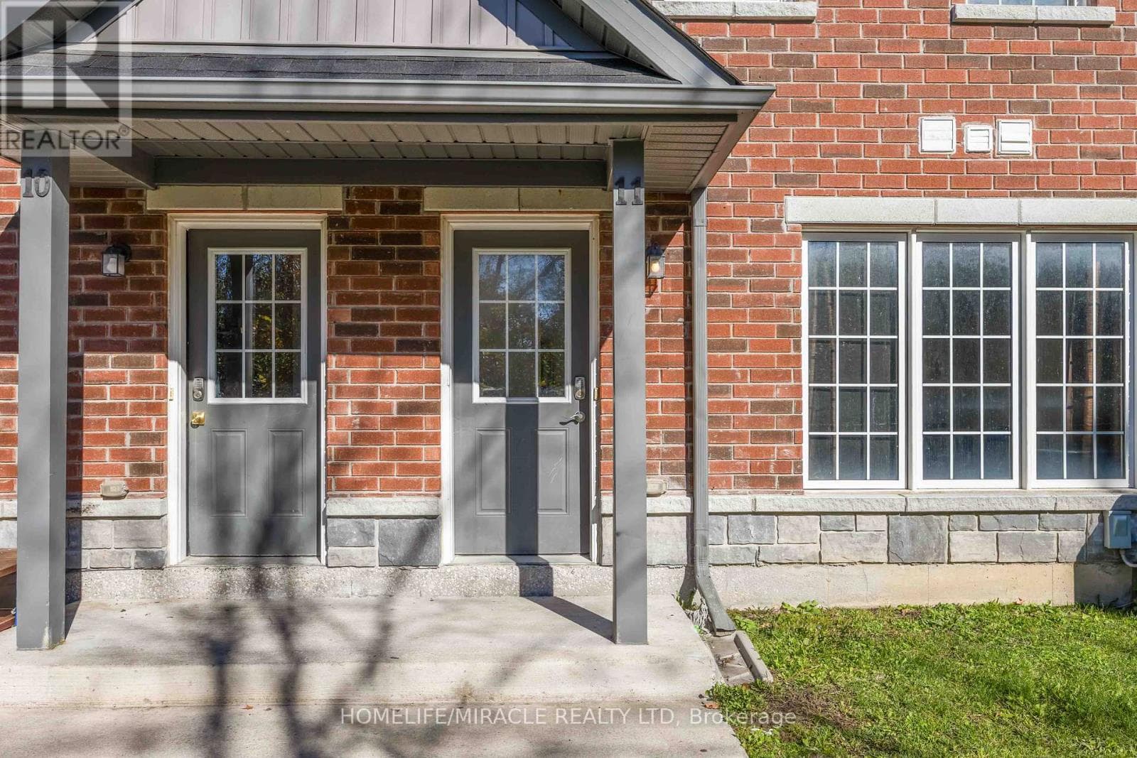 11 - 244 PENETANGUISHENE ROAD, Toronto — photo 3