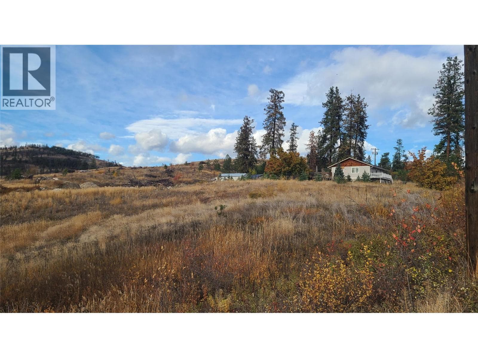 2702 GLENMORE ROAD NORTH, Interior REALTORS® — photo 2