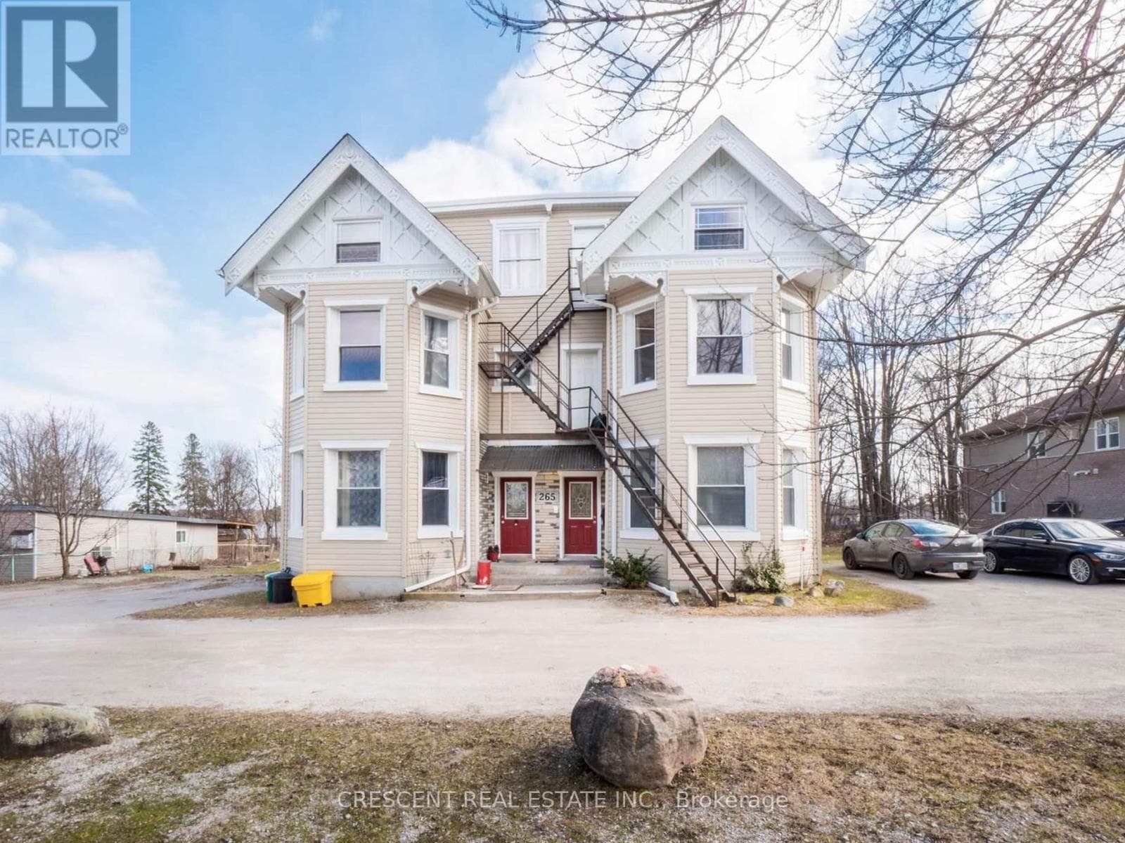 265 BARRIE ROAD, Toronto — photo 2