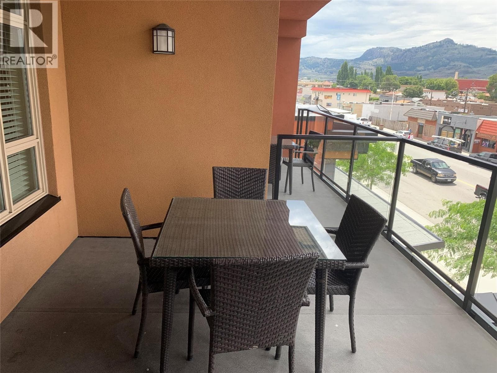15 PARK Place Unit# 419, Interior REALTORS® — photo 3