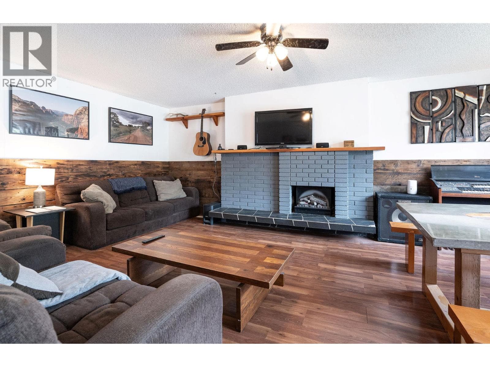 1971 Fairway Road Unit# A, Interior REALTORS® — photo 4
