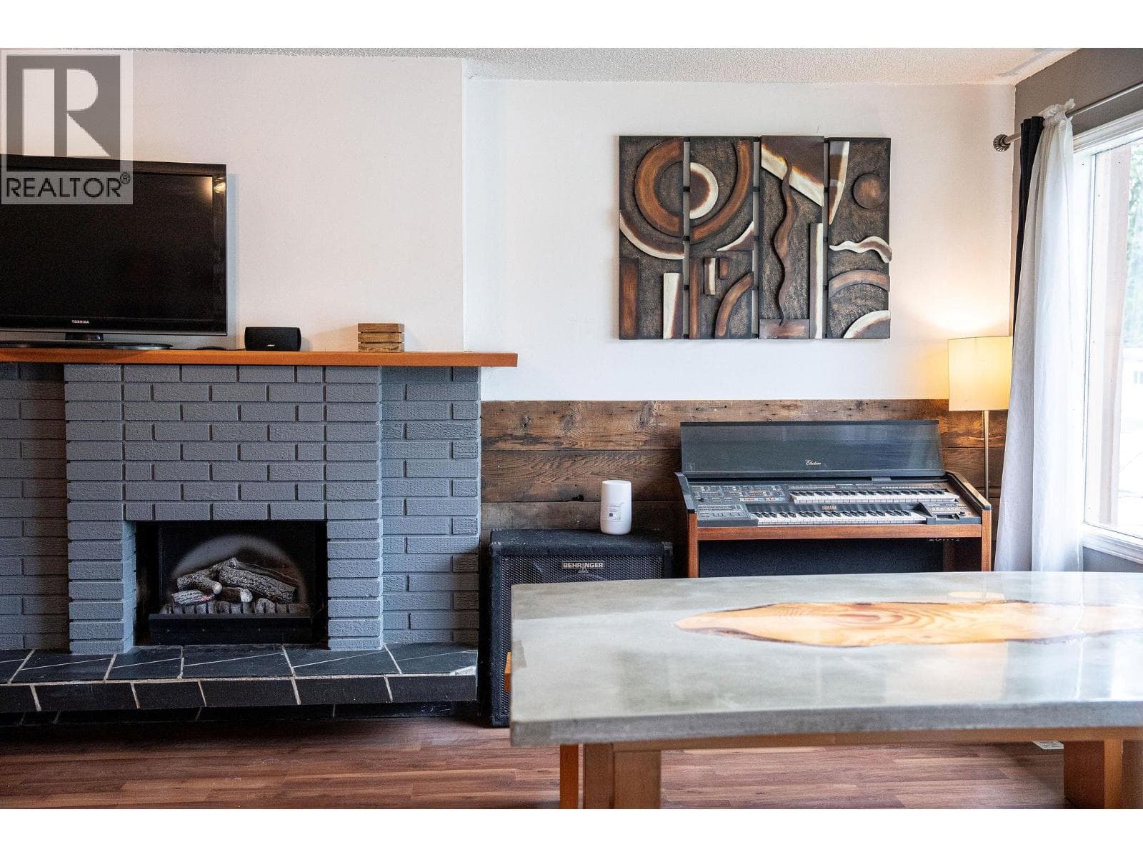 1971 Fairway Road Unit# A, Interior REALTORS® — photo 5