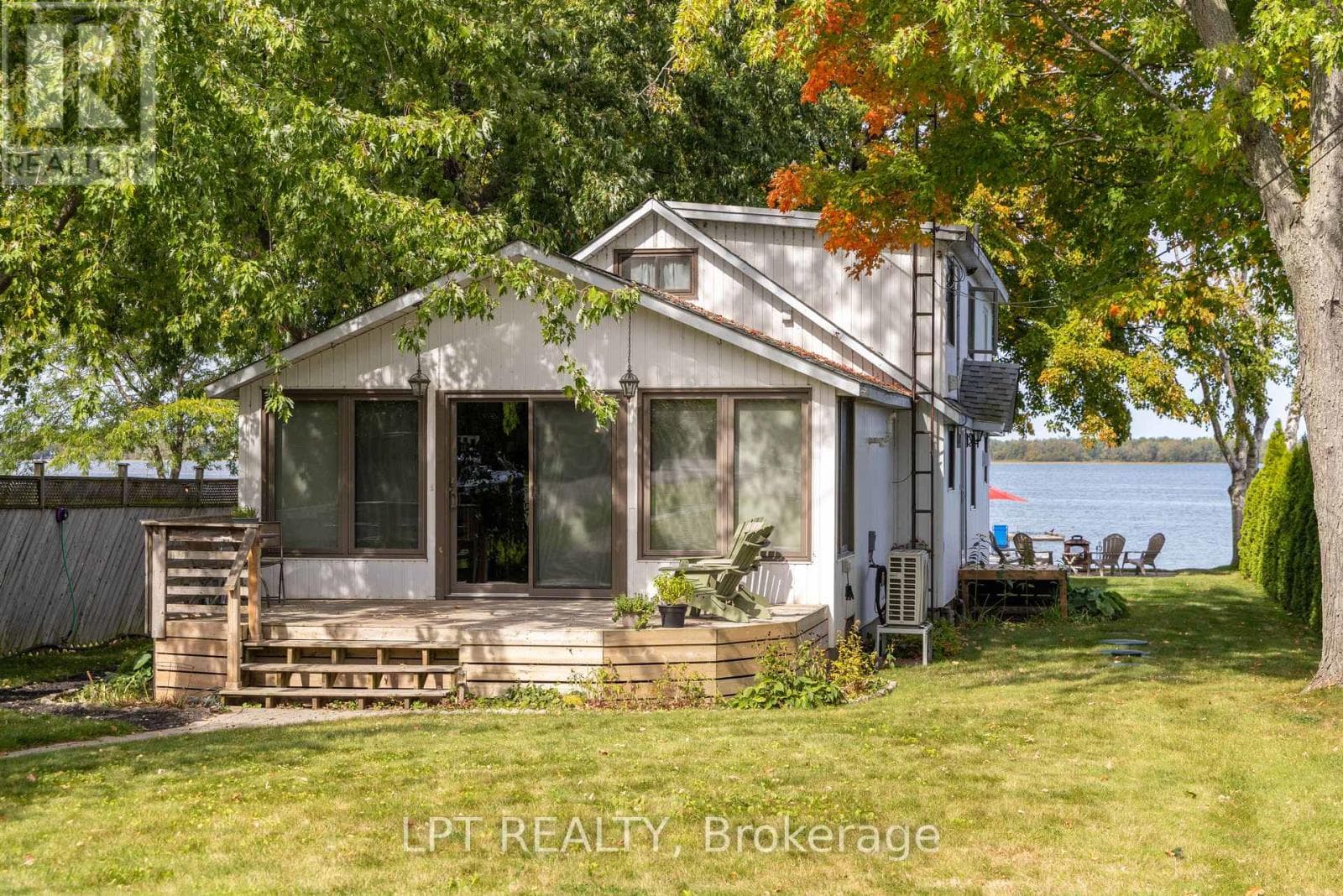 122 BLUE HERON DRIVE in Pefferlaw