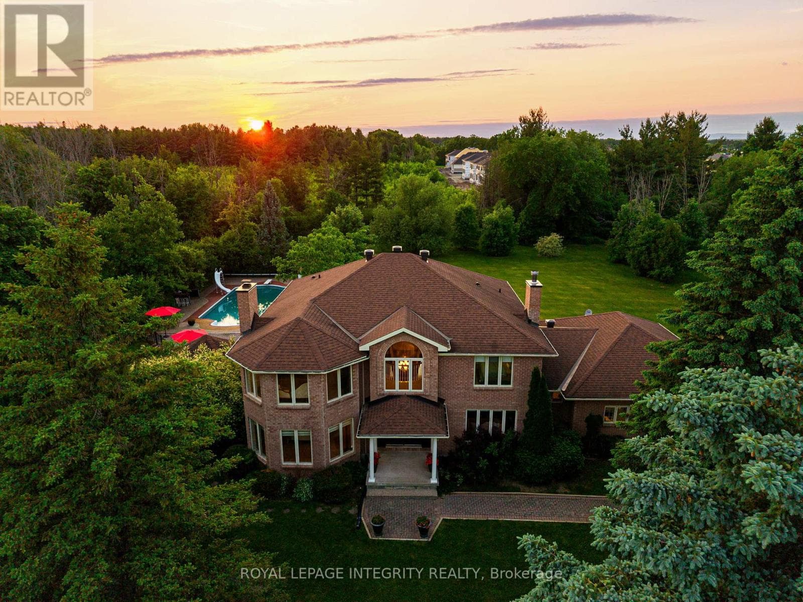 22 MARCHBROOK CIRCLE, Ottawa — photo 3