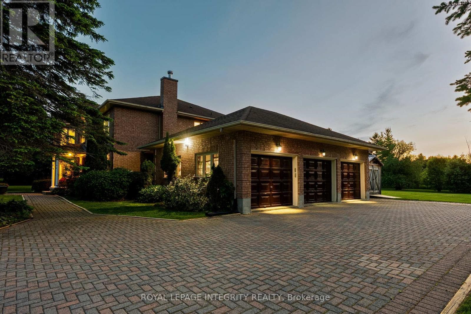 22 MARCHBROOK CIRCLE, Ottawa — photo 4