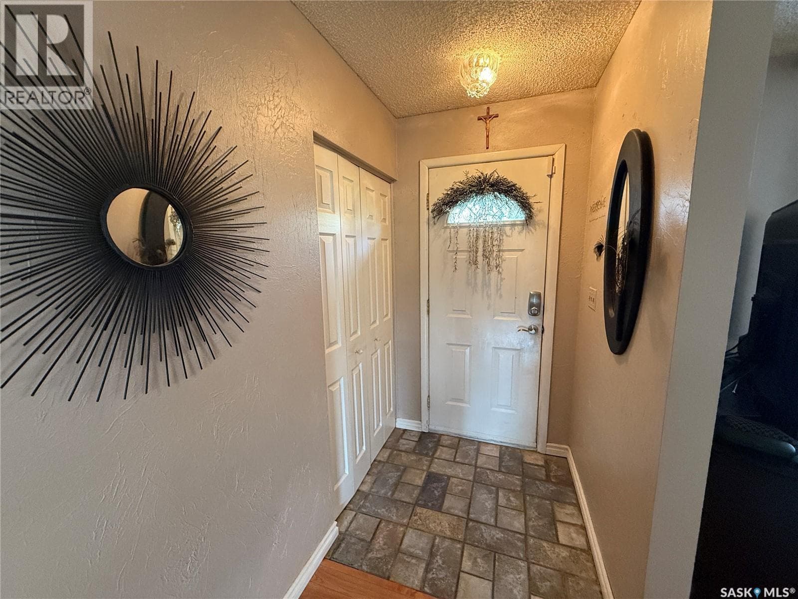 216 Ash DRIVE, Saskatchewan — photo 2