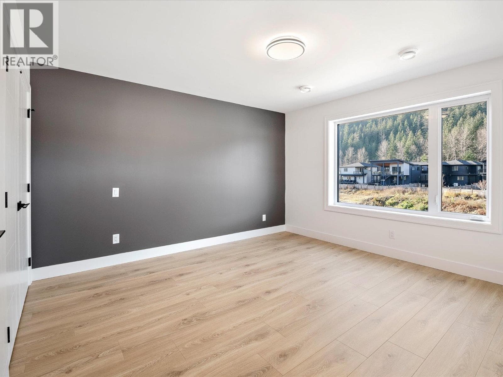 1013 PHARE CRESCENT, Greater Vancouver — photo 5