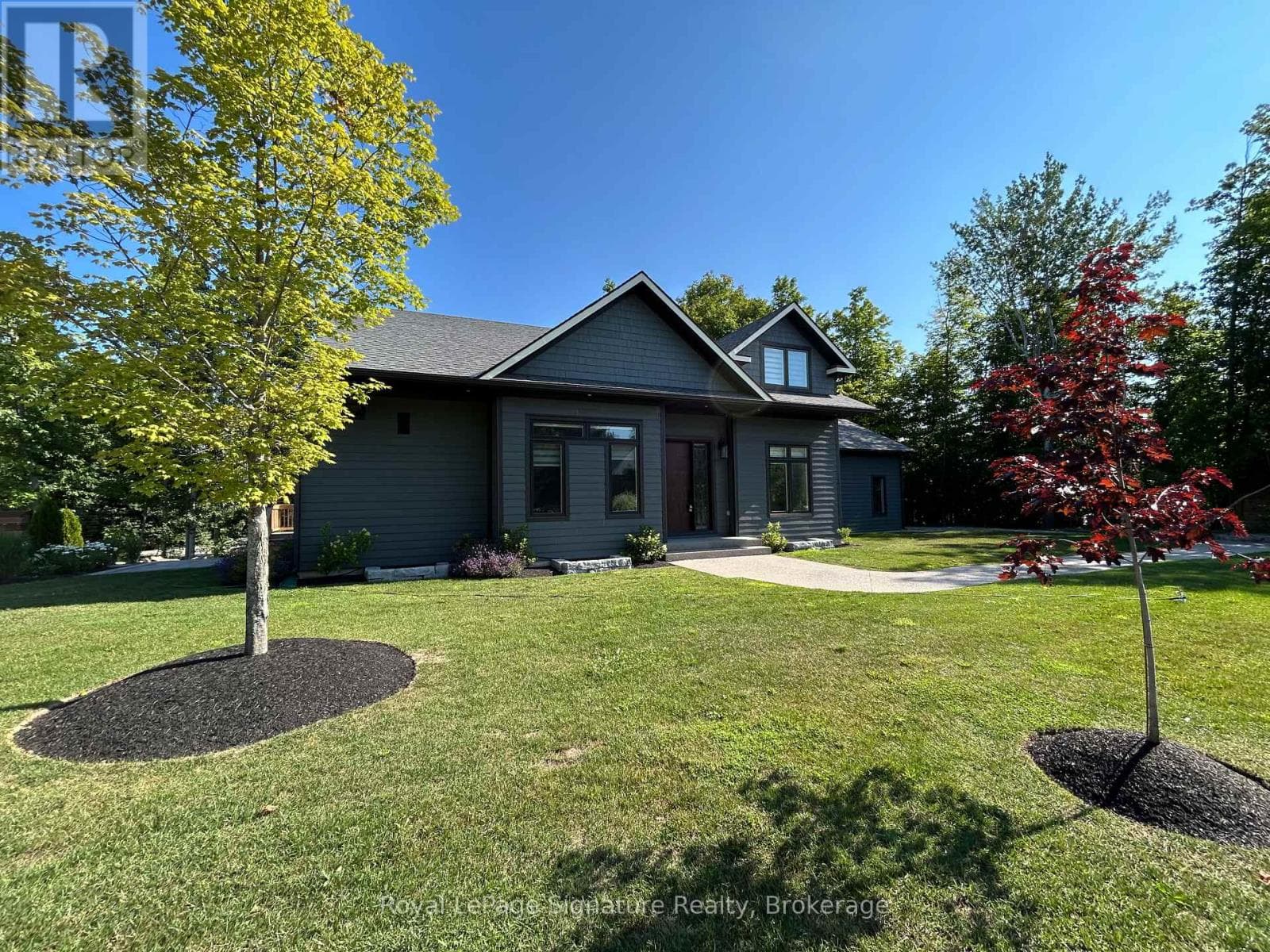 115 RANKIN'S CRESCENT in 