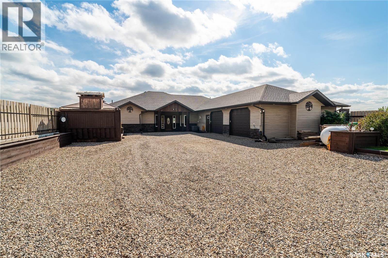 244 Moose ROAD, Saskatchewan — photo 4