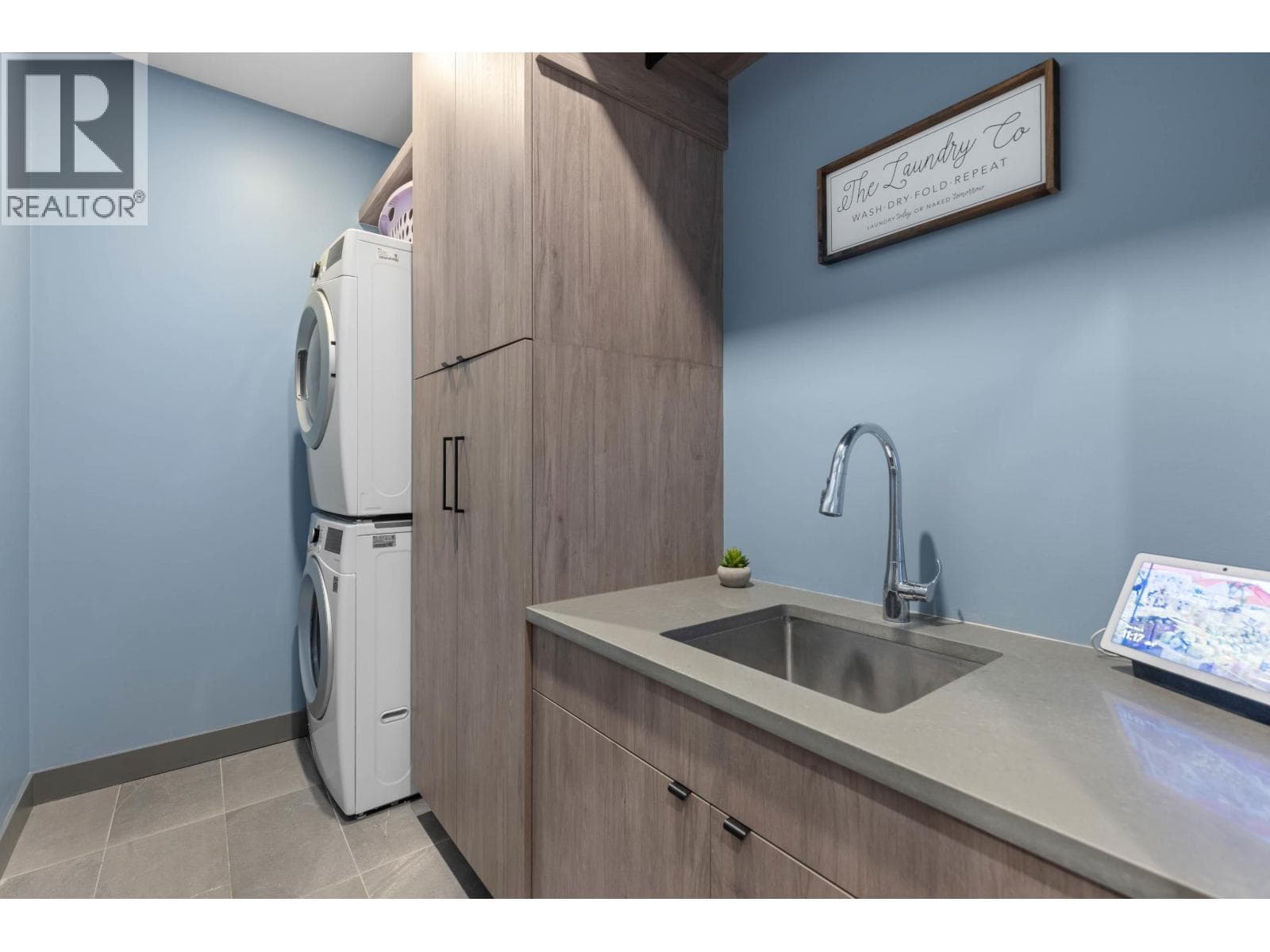 50 4000 SUNSTONE WAY, Greater Vancouver — photo 2