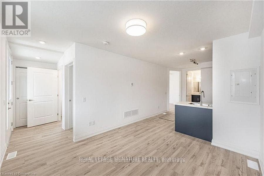 777 BEACH BOULEVARD, Toronto — photo 4
