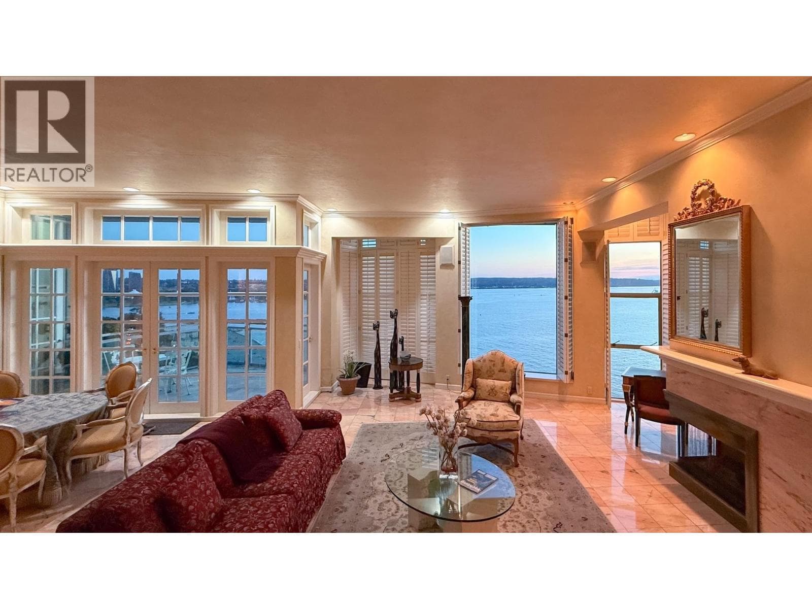 17 1861 BEACH AVENUE, Greater Vancouver — photo 2