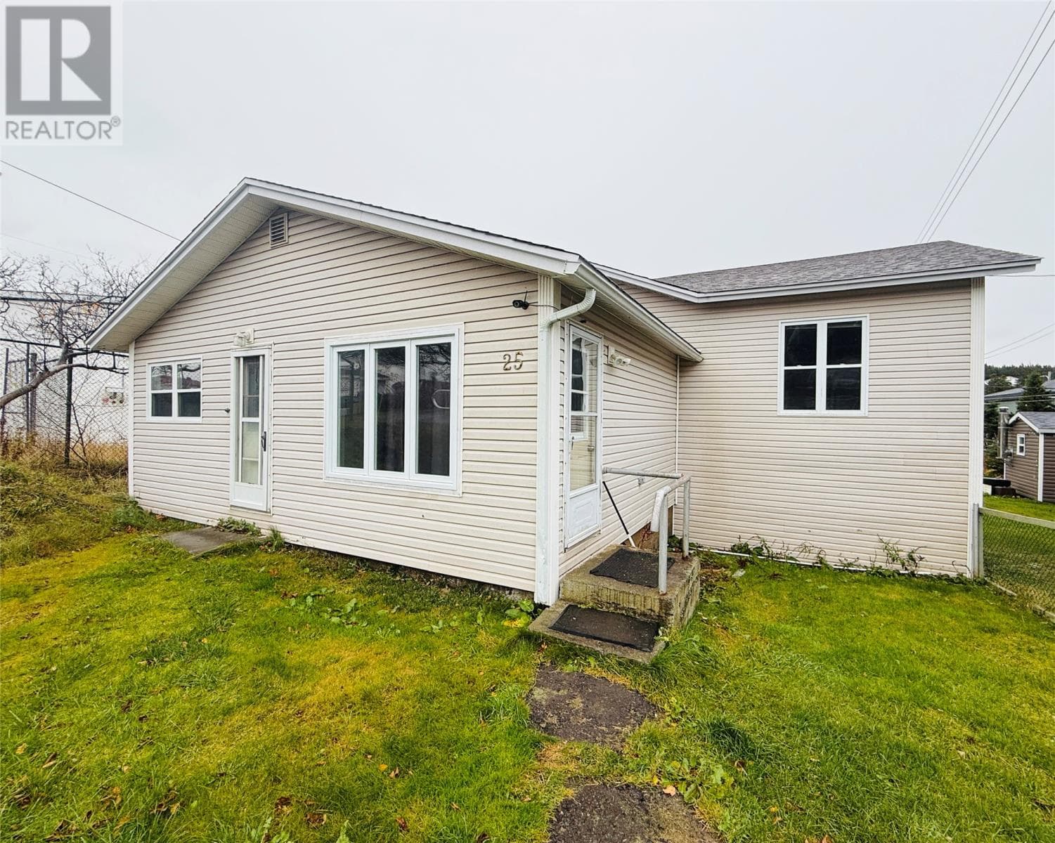25 Freshwater Crescent in 