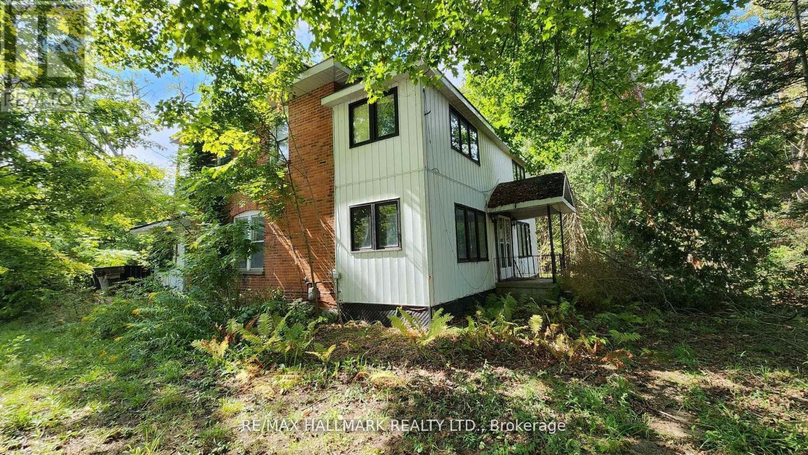 26 LAKESHORE ROAD WEST in 