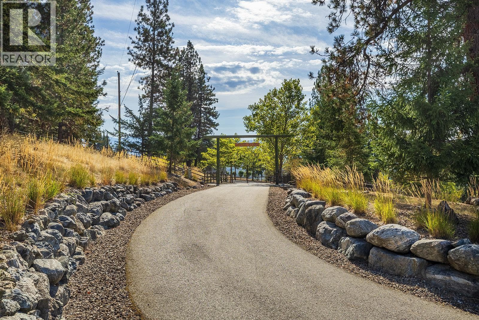 5705 UPPER BOOTH ROAD NORTH, Interior REALTORS® — photo 5
