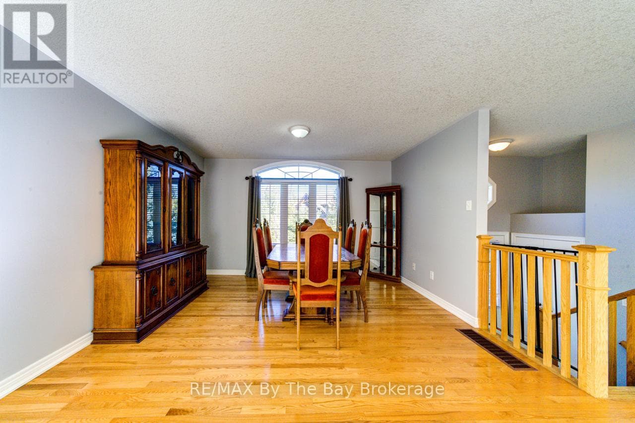 45 WILLIAM AVENUE, OnePoint — photo 4