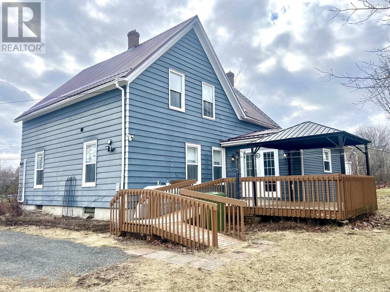 1948 DUFFERIN STREET, NSAR — photo 2