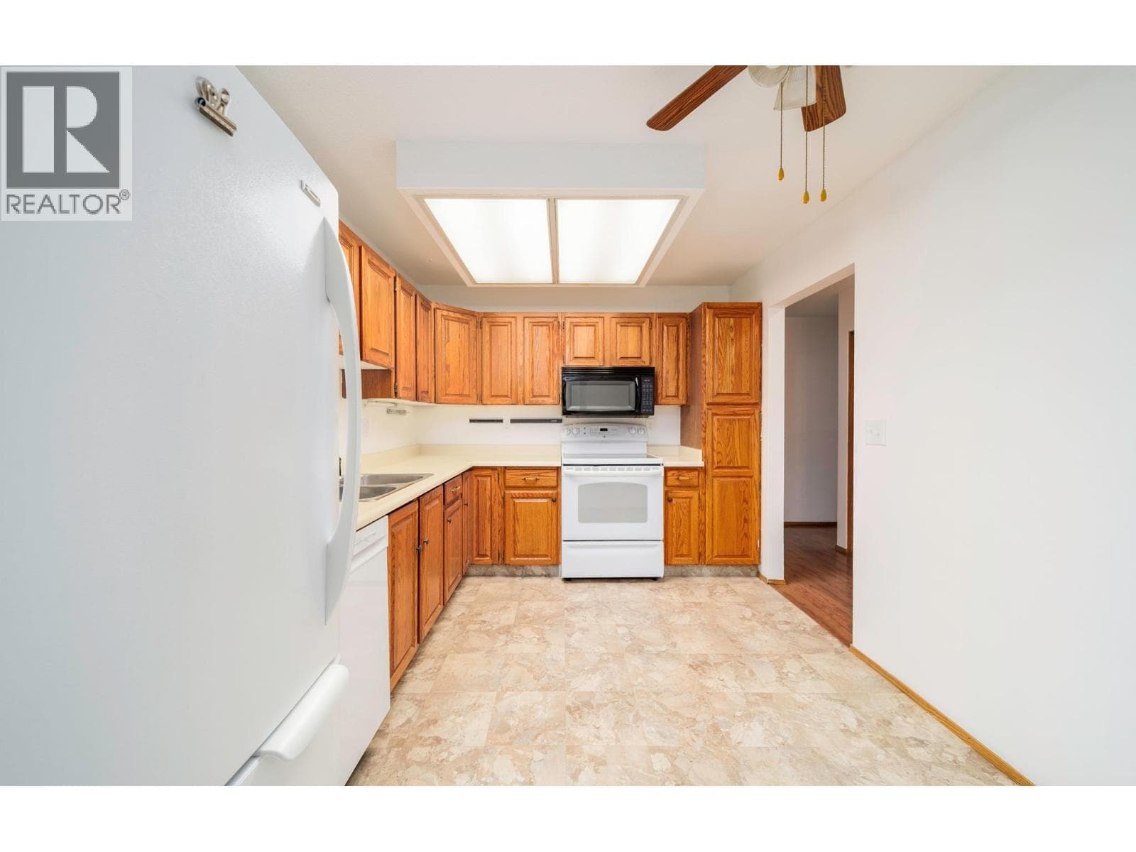 1055 GLENWOOD AVENUE UNIT 101, Interior REALTORS® — photo 4