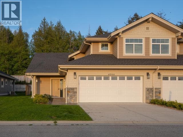 4066 SATURNA AVENUE, Powell River — photo 2