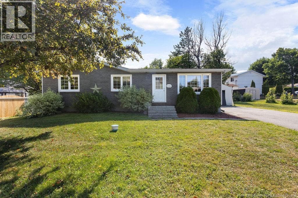503 MACMILLAN DRIVE, New Brunswick — photo 2