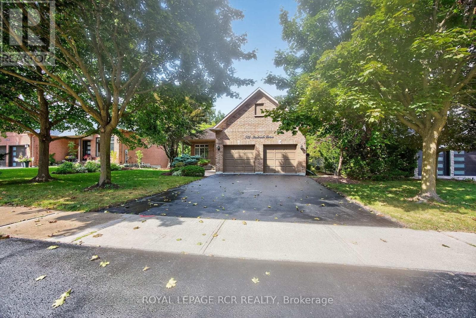 932 SHADRACH DRIVE in Newmarket Armitage