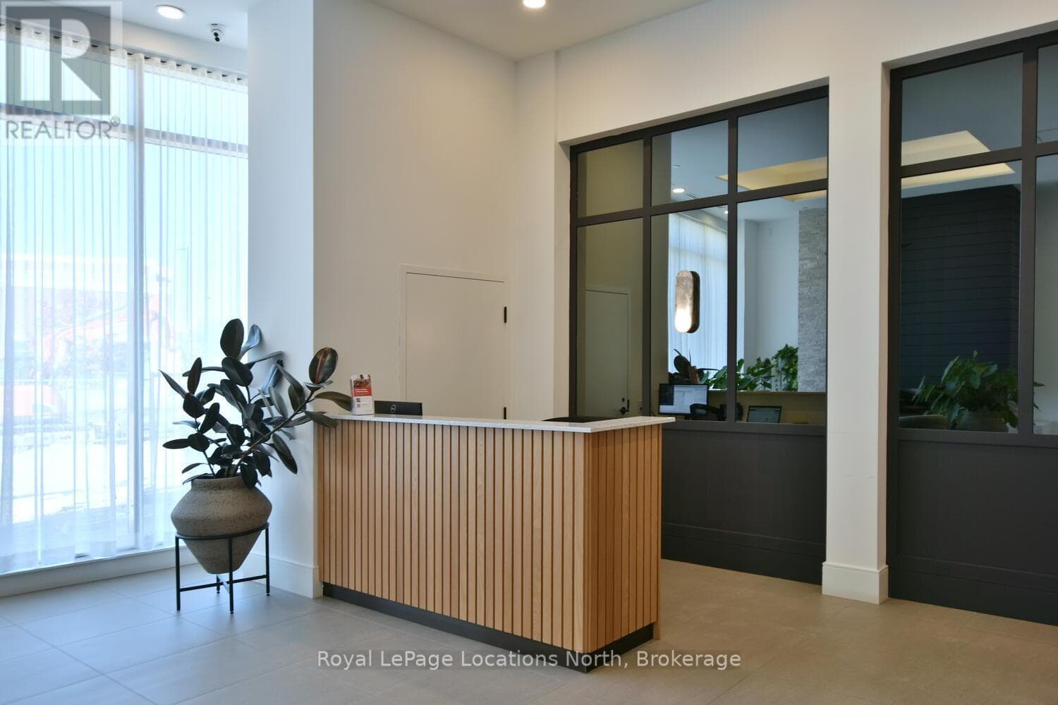 603 - 31 HURON STREET, OnePoint — photo 5