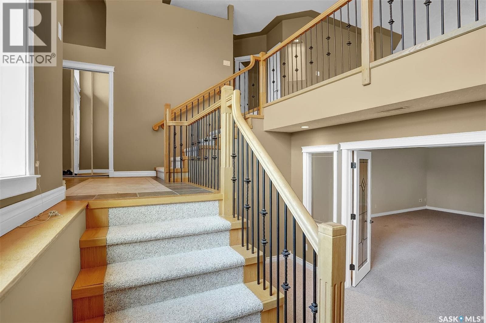 21 WOODS CRESCENT — photo 3