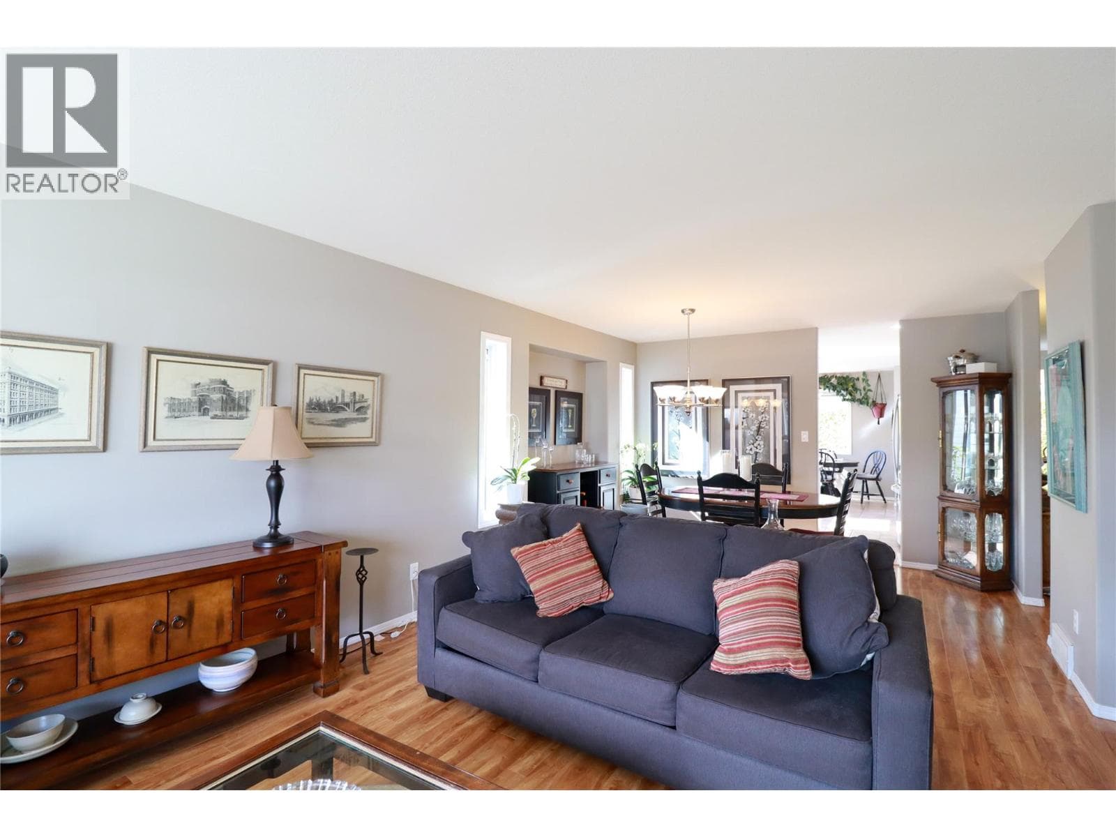 531 RED WING DRIVE, Interior REALTORS® — photo 2