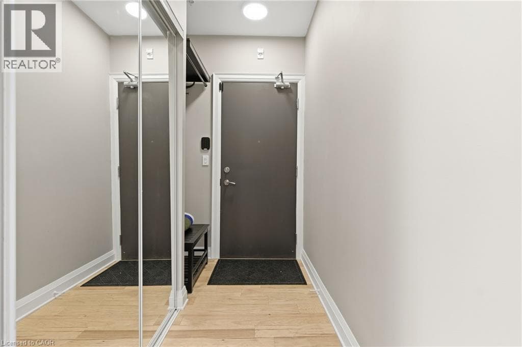 550 NORTH SERVICE Road Unit# 1404, Cornerstone — photo 4