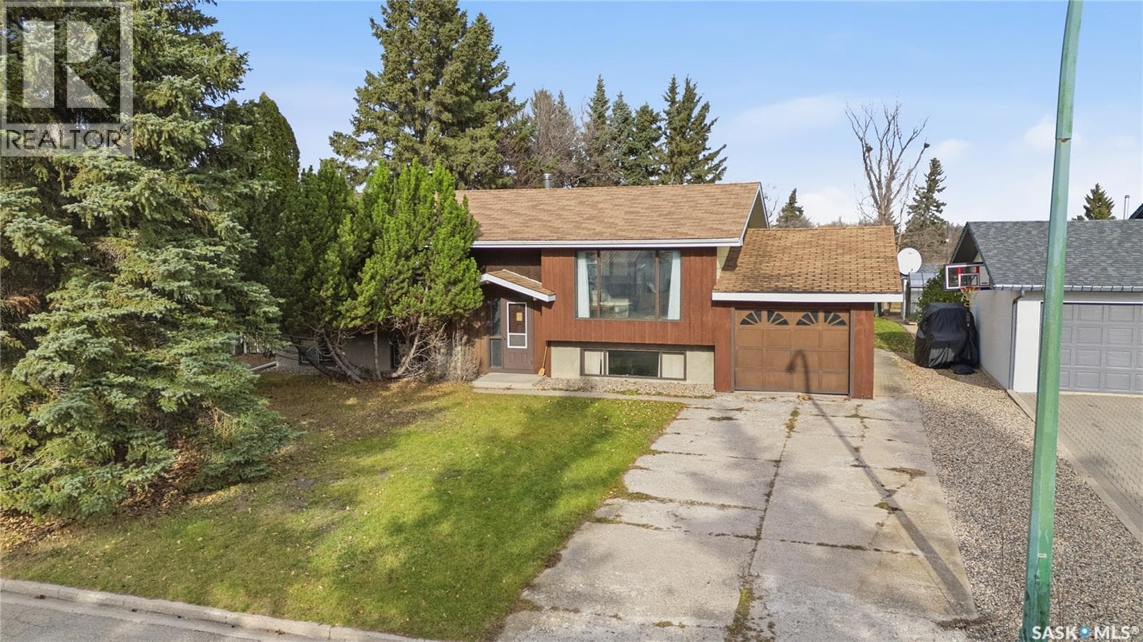 36 Vanier DRIVE, Saskatchewan — photo 2