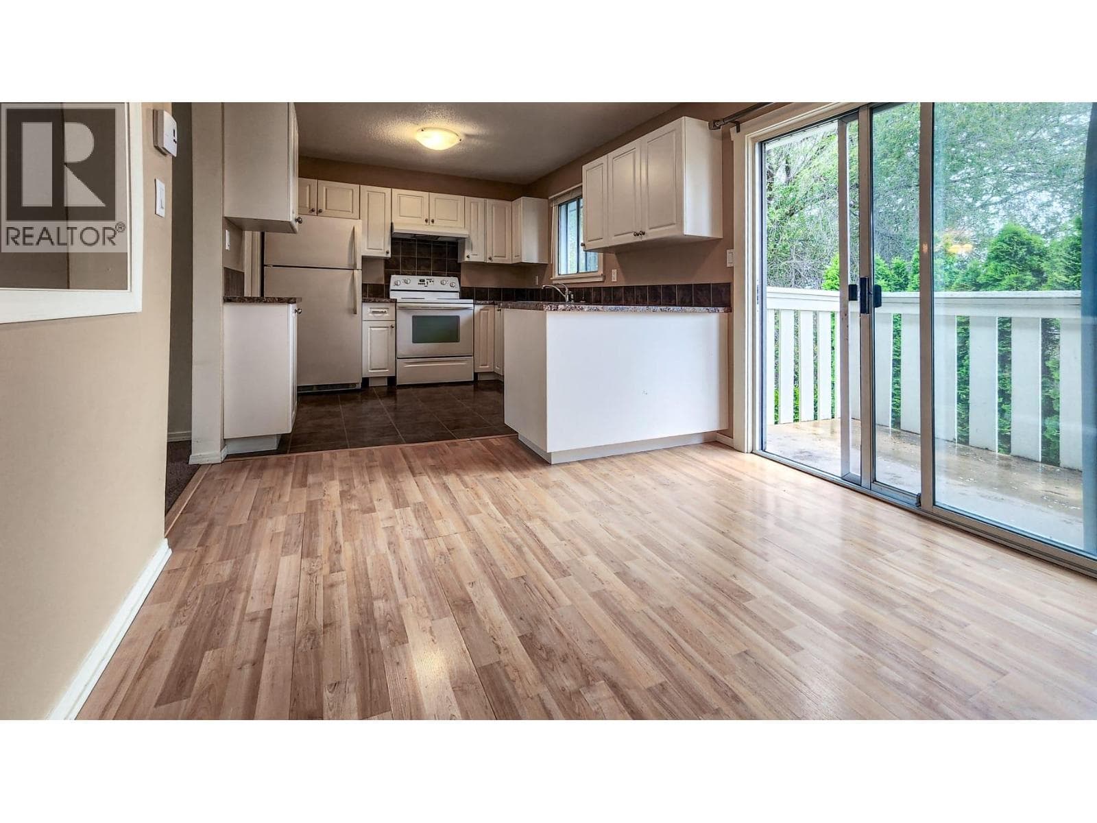 592 MCCURDY ROAD — photo 3
