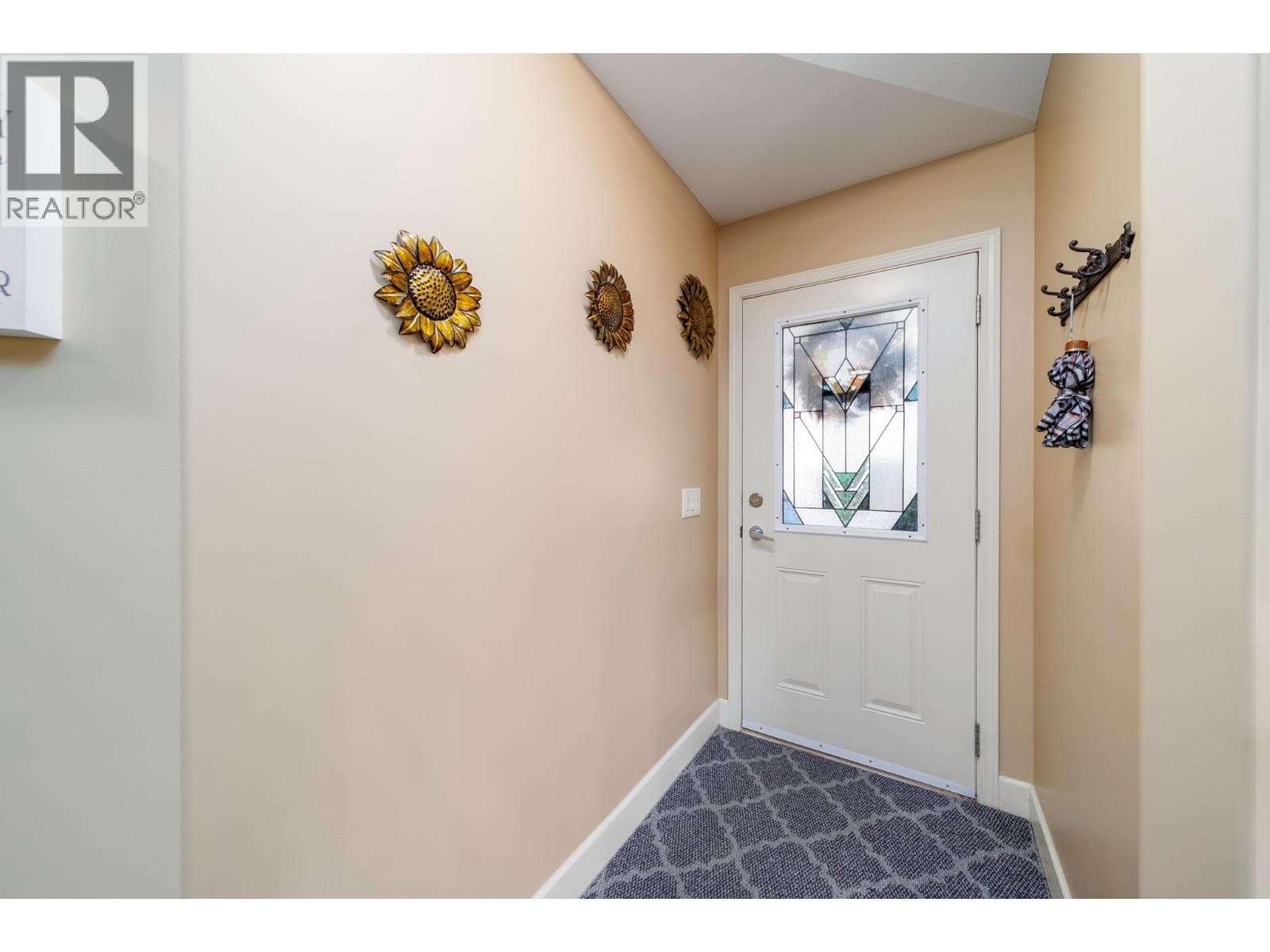 3604 SHADOW CREEK DRIVE, Interior REALTORS® — photo 5