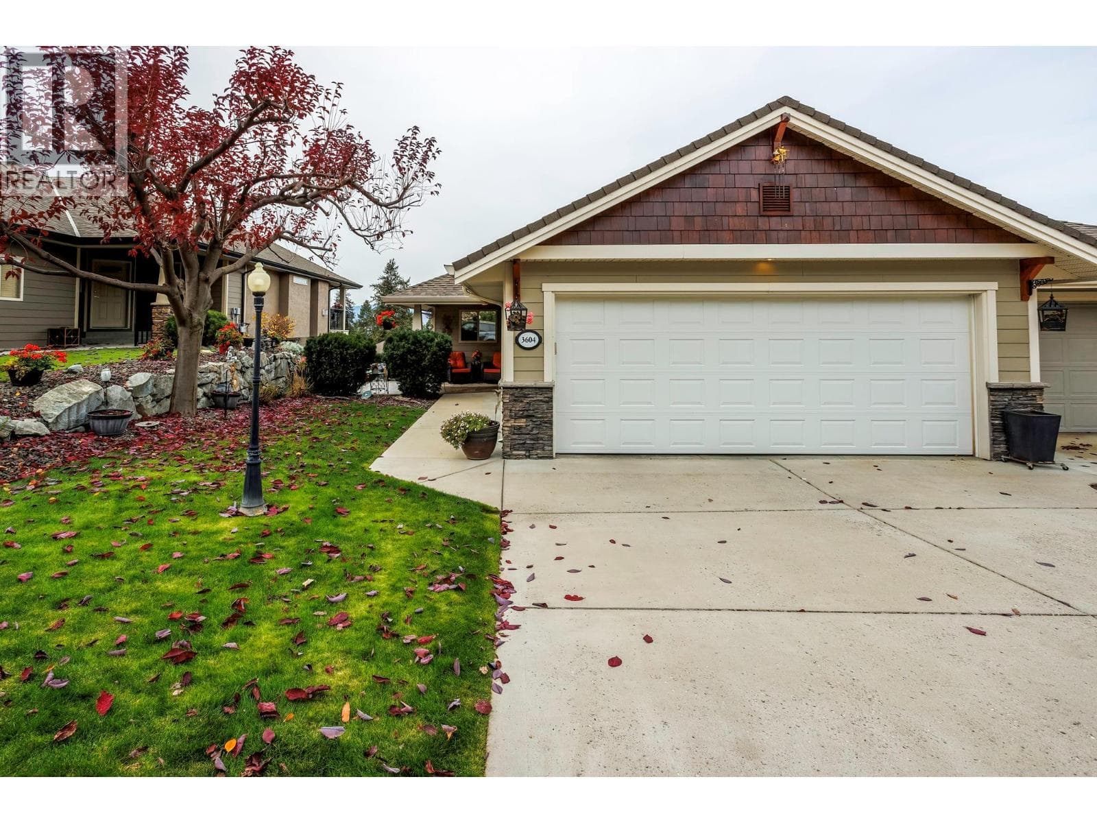 3604 SHADOW CREEK DRIVE, Interior REALTORS® — photo 2