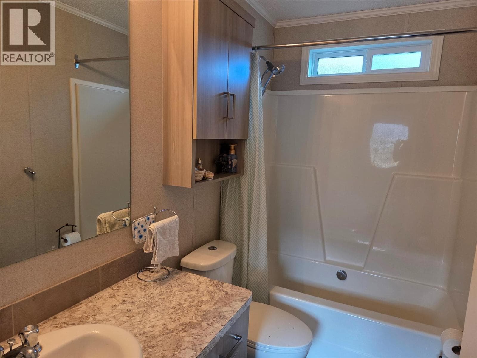 1911 Osprey Lane, Interior REALTORS® — photo 3